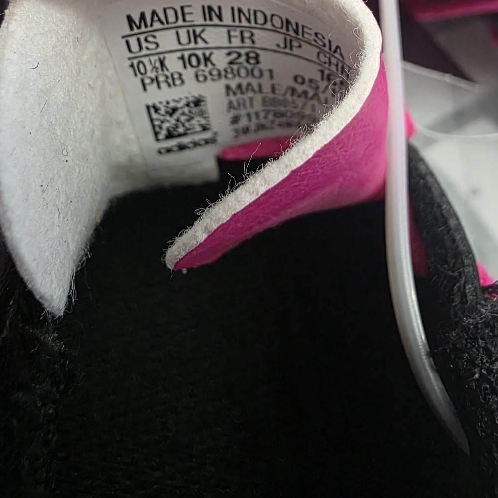 Adidas Kids' Soccer Shoes Black with Pink Accents - Picture 10 of 10